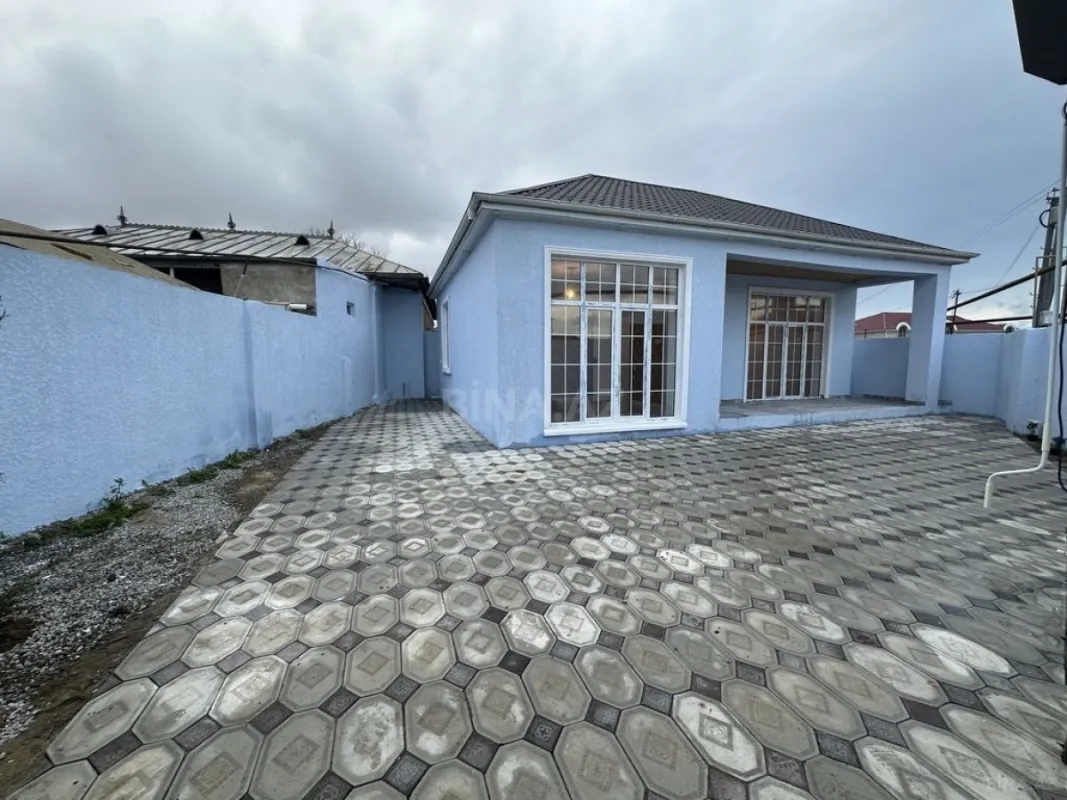 Satılır 3 otaqlı həyət evi 100 m²