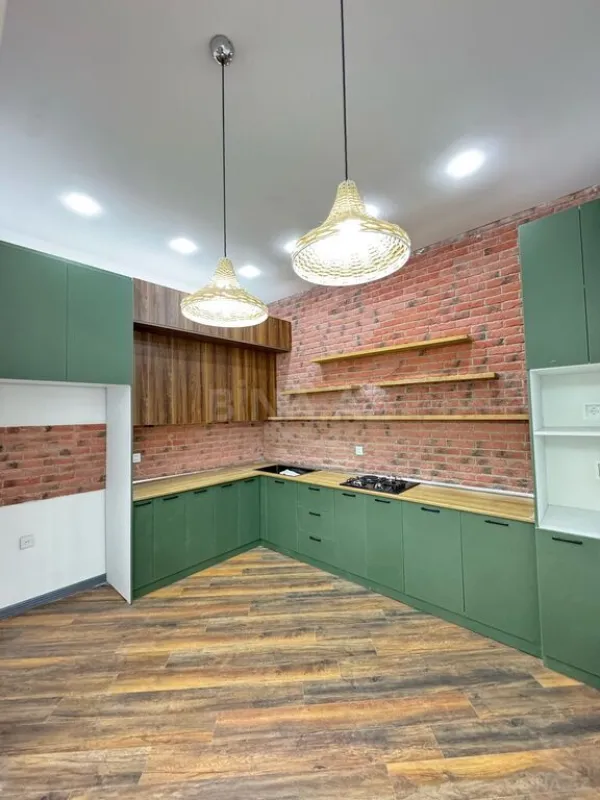 Satılır 4 otaqlı həyət evi 160 m²