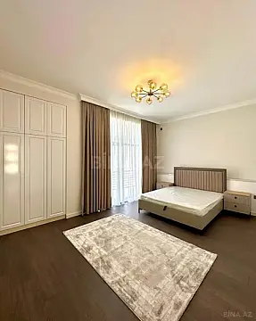 Satılır 4 otaqlı həyət evi 200 m²