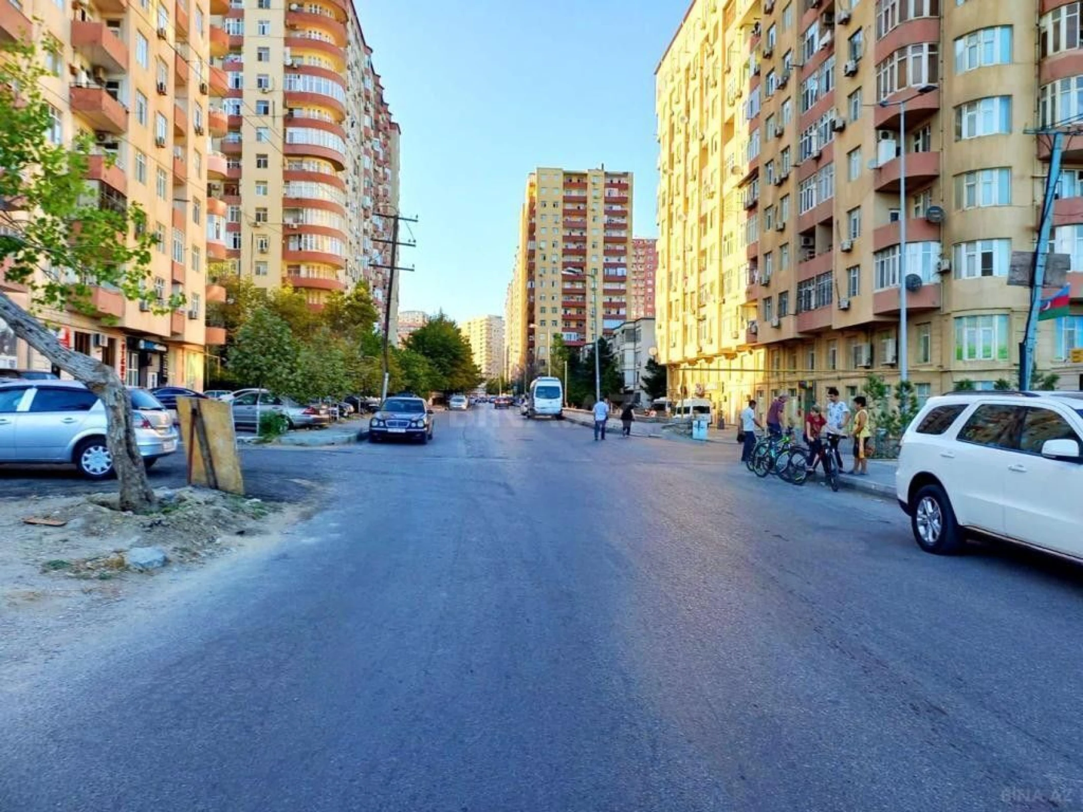Satılır obyekt 300 m²