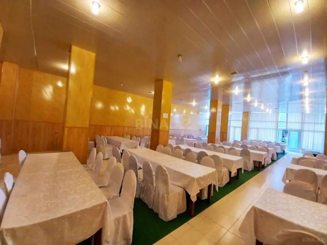 Satılır obyekt 300 m²