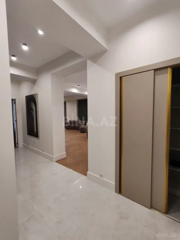 Kirayə verilir 3 otaqlı mənzil 120 m²