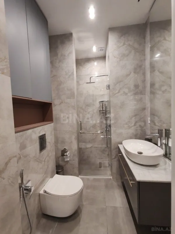 Kirayə verilir 3 otaqlı mənzil 120 m²
