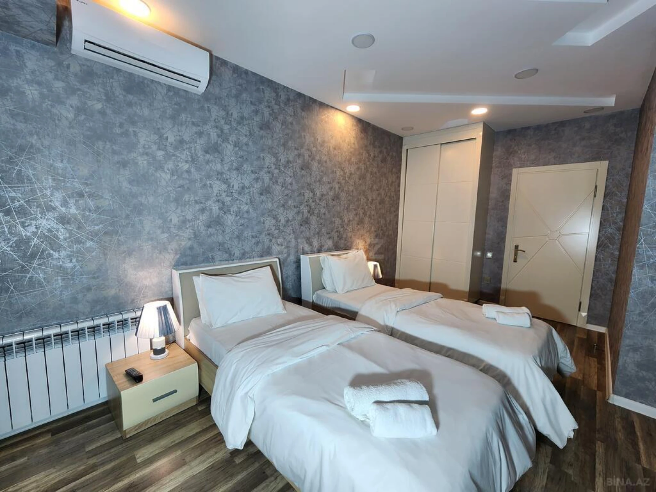 Satılır 3 otaqlı mənzil 118 m²