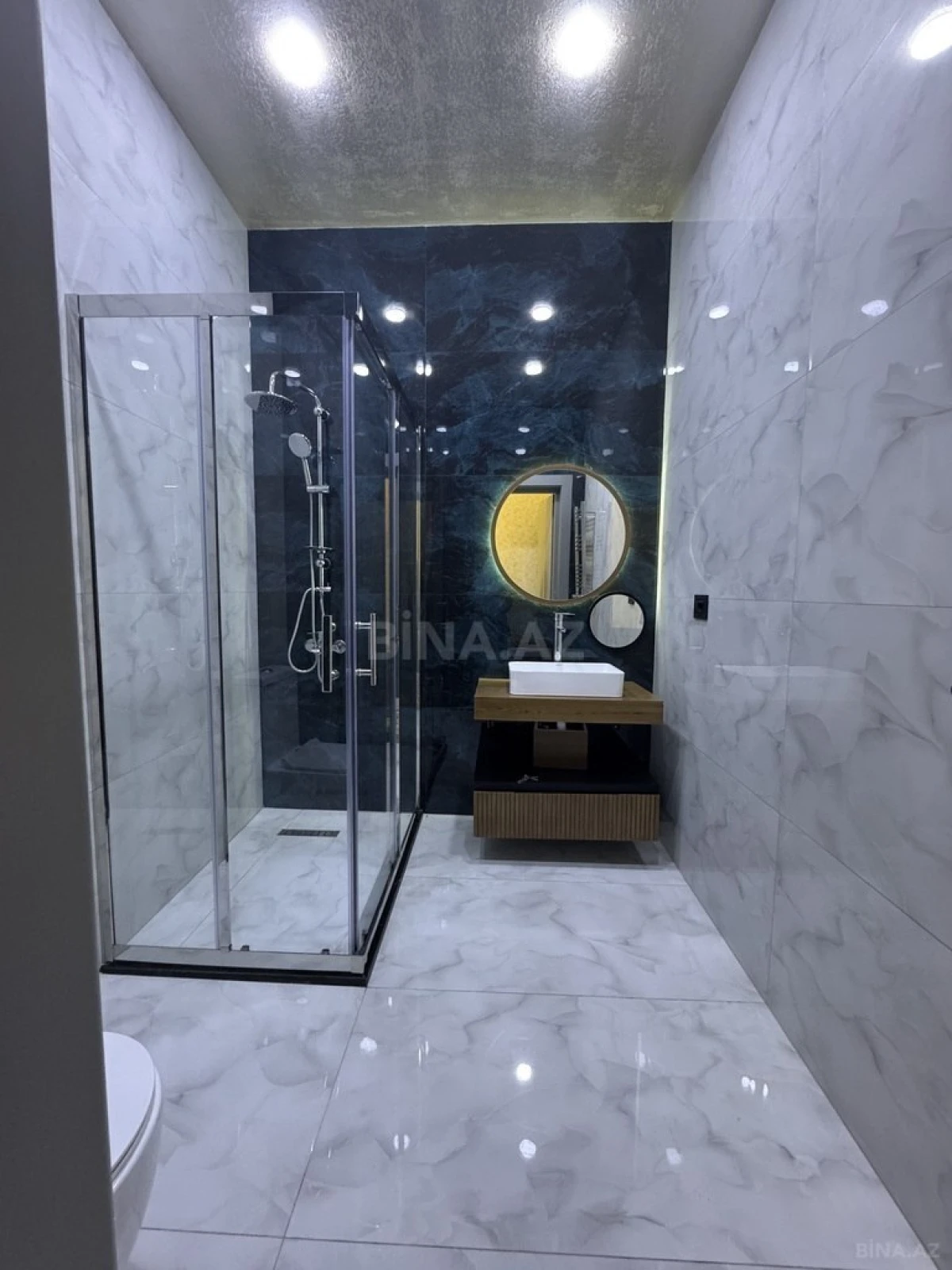 Satılır 6 otaqlı həyət evi 400 m²