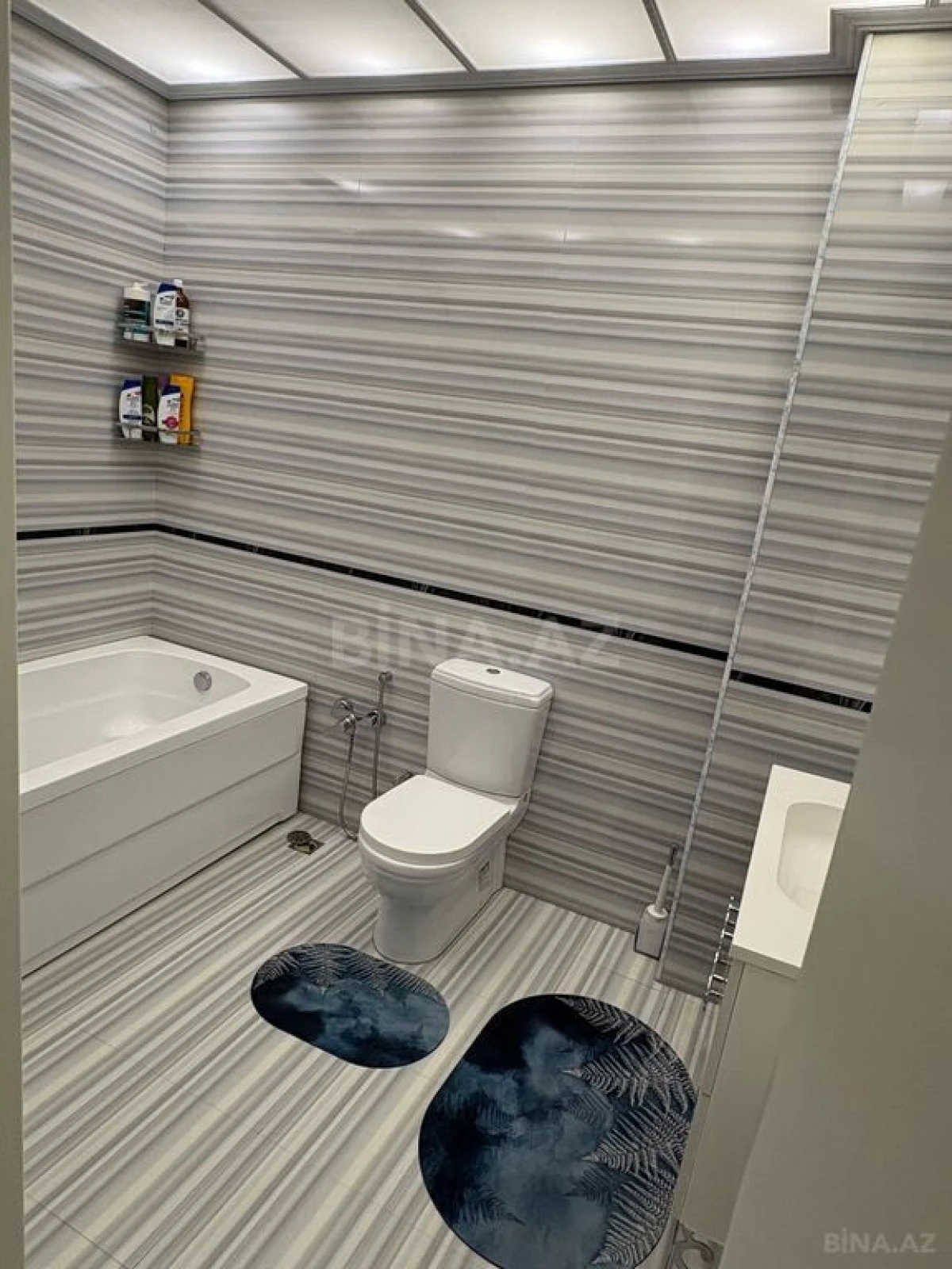 Satılır 4 otaqlı mənzil 165 m²