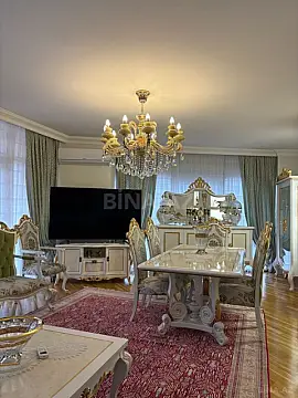 Satılır 4 otaqlı mənzil 165 m²