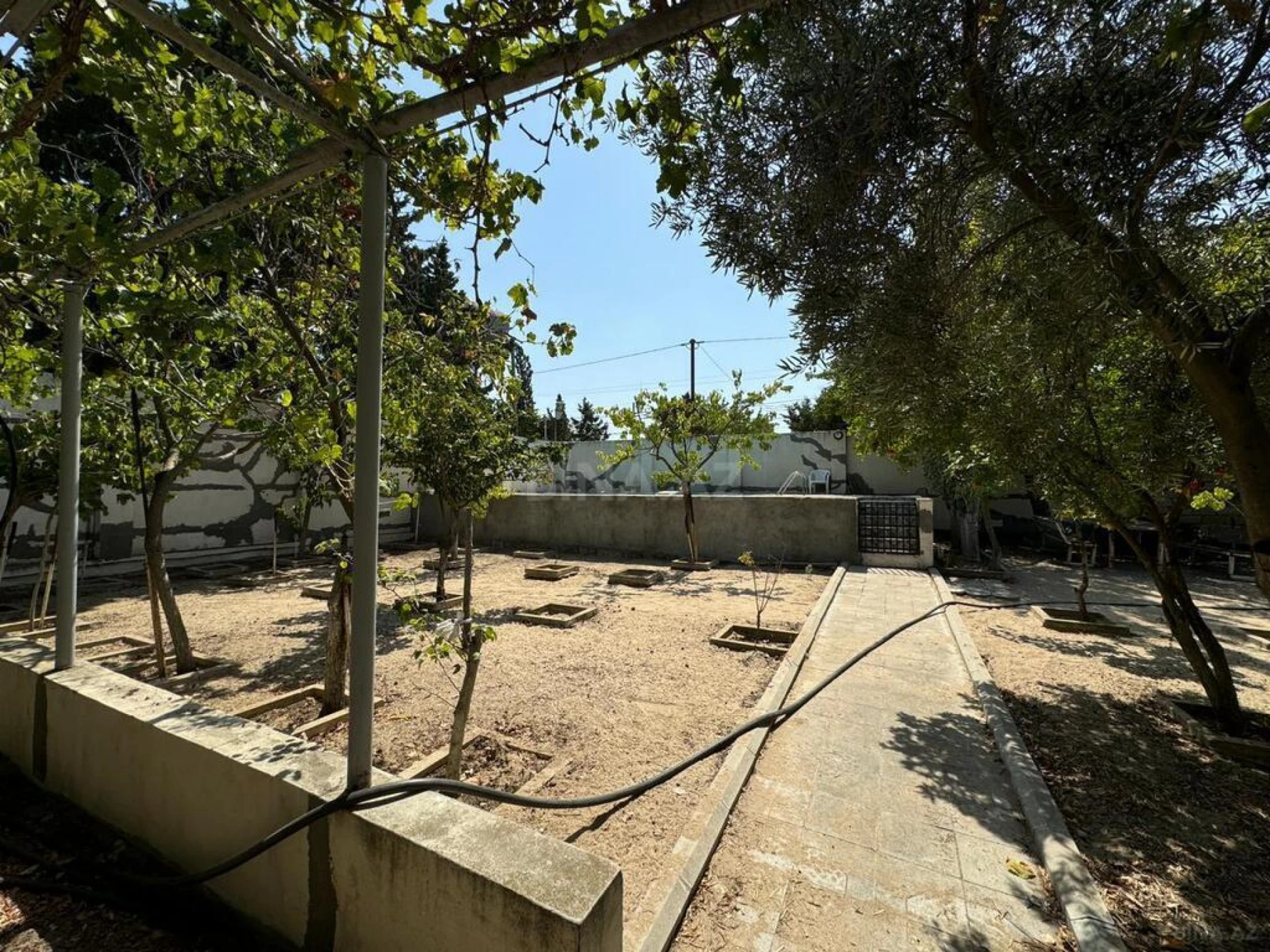 Satılır torpaq sahəsi 14 m²