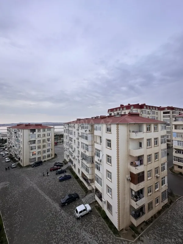 Satılır 2 otaqlı mənzil 83 m²