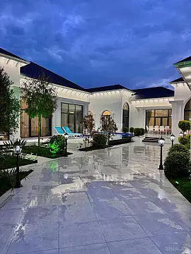 Satılır 5 otaqlı həyət evi 280 m²