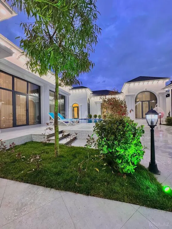 Satılır 5 otaqlı həyət evi 280 m²