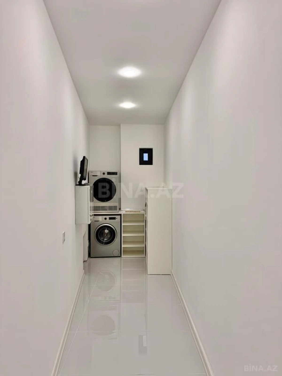 Satılır 5 otaqlı həyət evi 280 m²