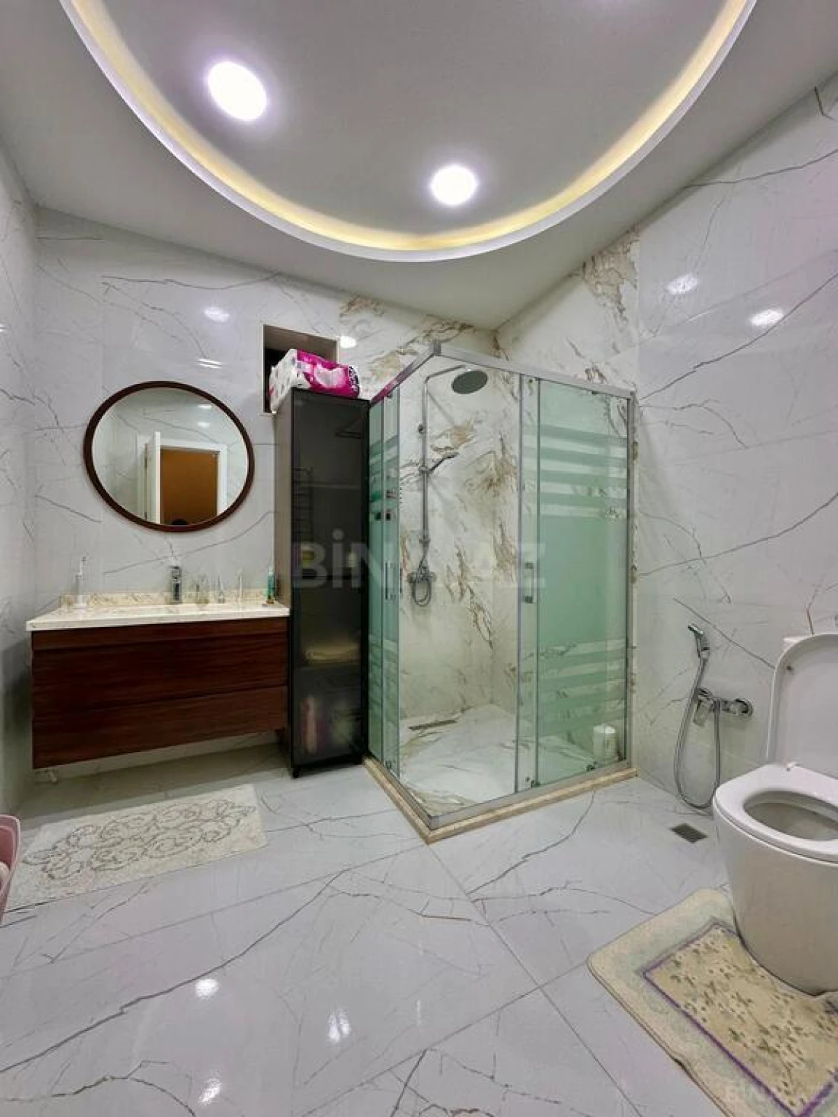 Satılır 7 otaqlı həyət evi 350 m²