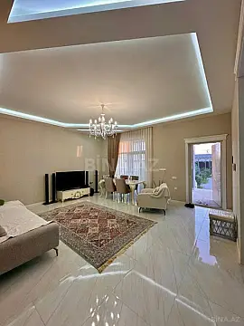Satılır 7 otaqlı həyət evi 350 m²