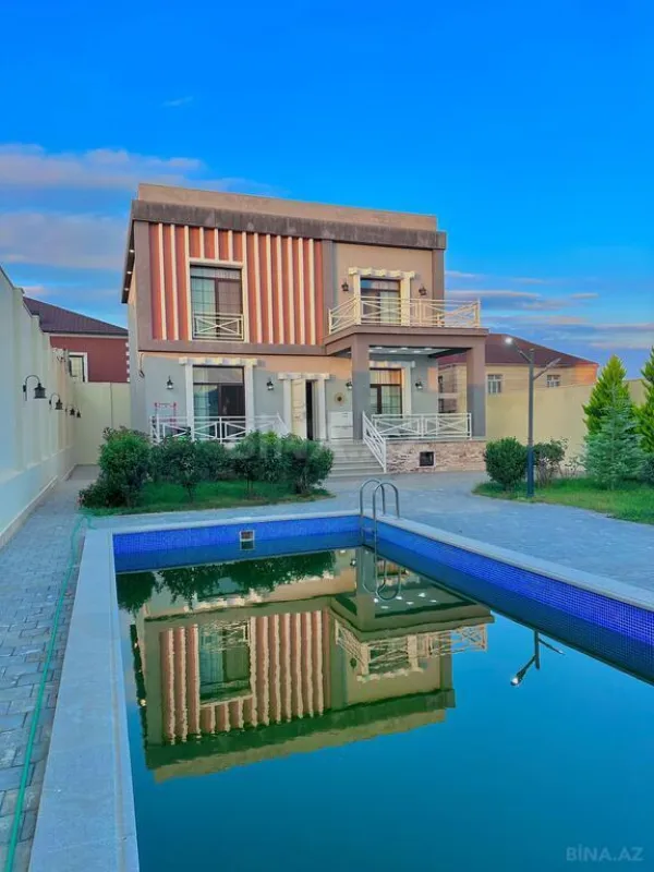 Satılır 7 otaqlı həyət evi 350 m²