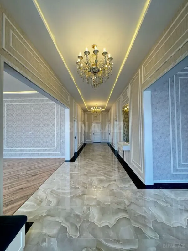 Satılır 5 otaqlı həyət evi 300 m²