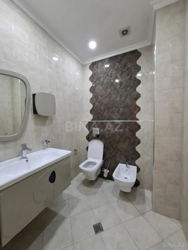 Kirayə verilir 3 otaqlı mənzil 250 m²