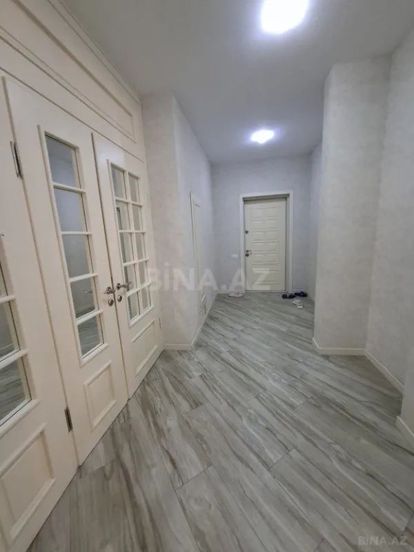Kirayə verilir 3 otaqlı mənzil 250 m²
