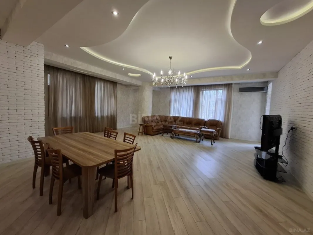 Kirayə verilir 3 otaqlı mənzil 250 m²