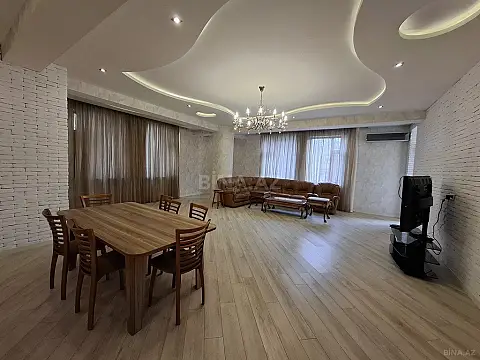 Kirayə verilir 3 otaqlı mənzil 250 m²