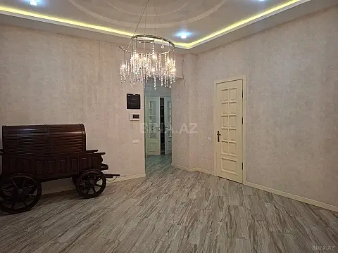 Kirayə verilir 3 otaqlı mənzil 250 m²