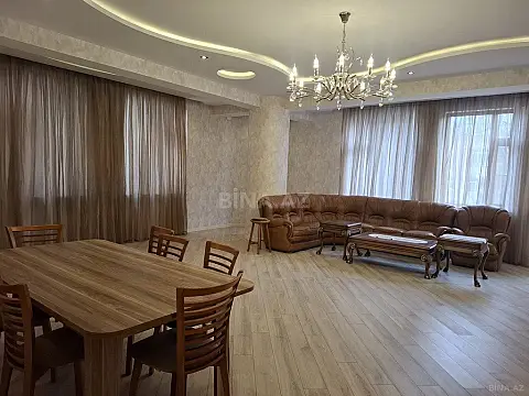 Kirayə verilir 3 otaqlı mənzil 250 m²