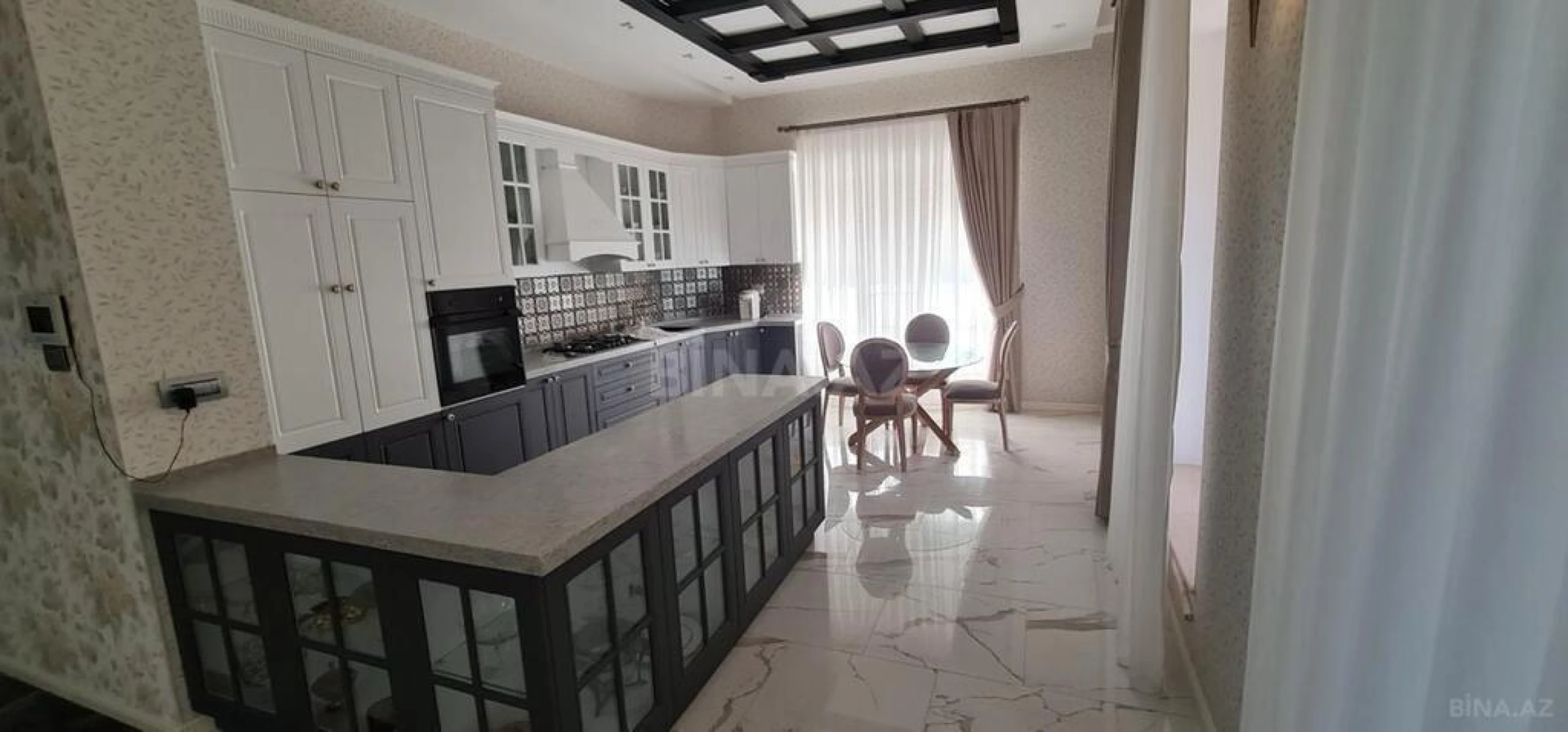 Kirayə verilir 6 otaqlı həyət evi 400 m²