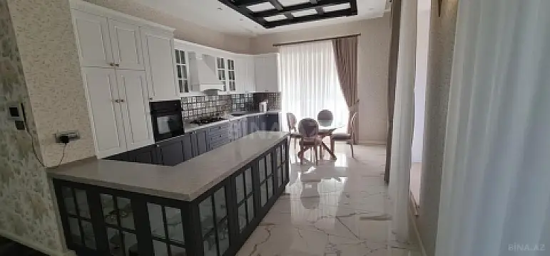 Kirayə verilir 6 otaqlı həyət evi 400 m²