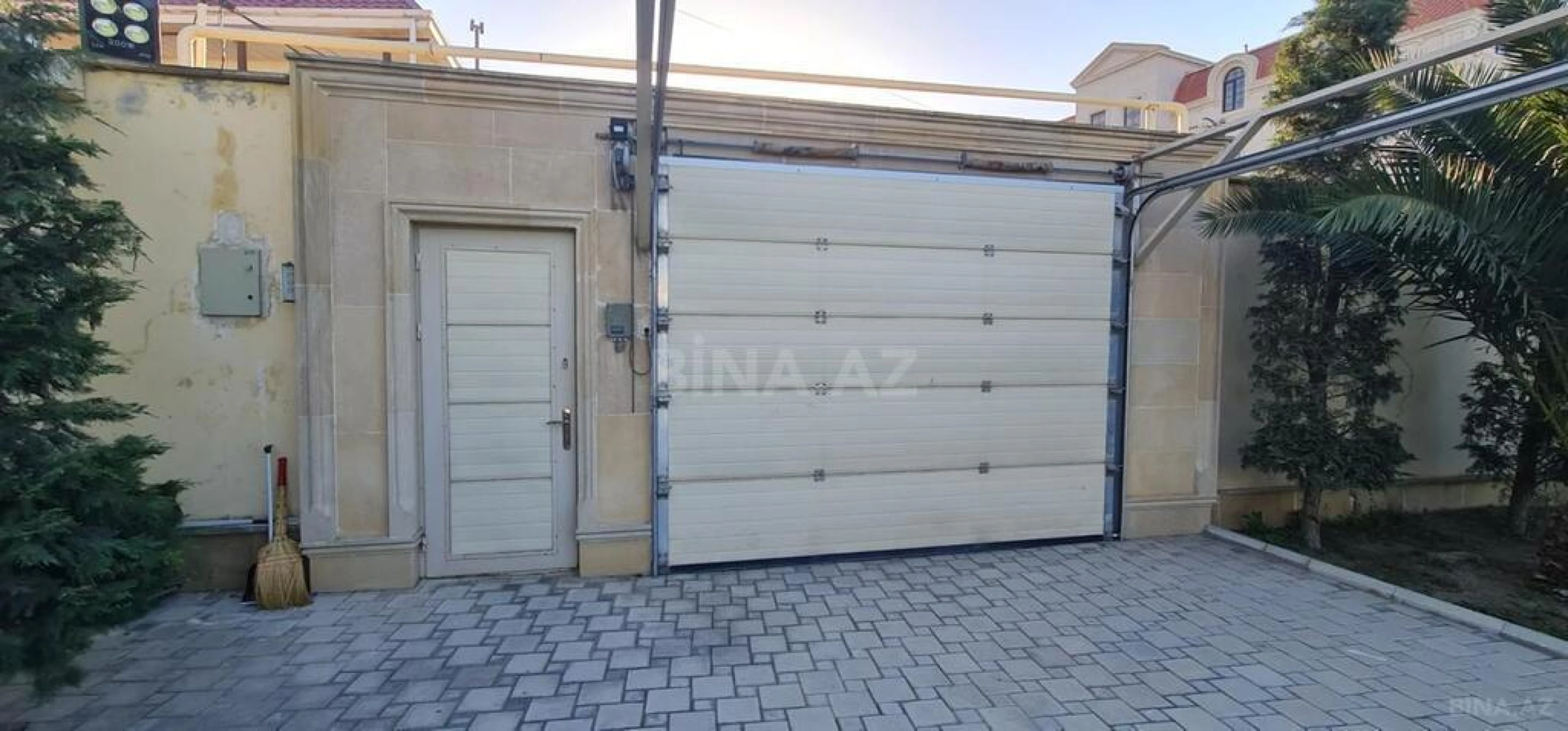 Kirayə verilir 6 otaqlı həyət evi 400 m²