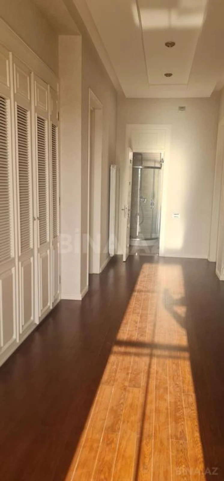 Kirayə verilir 6 otaqlı həyət evi 400 m²