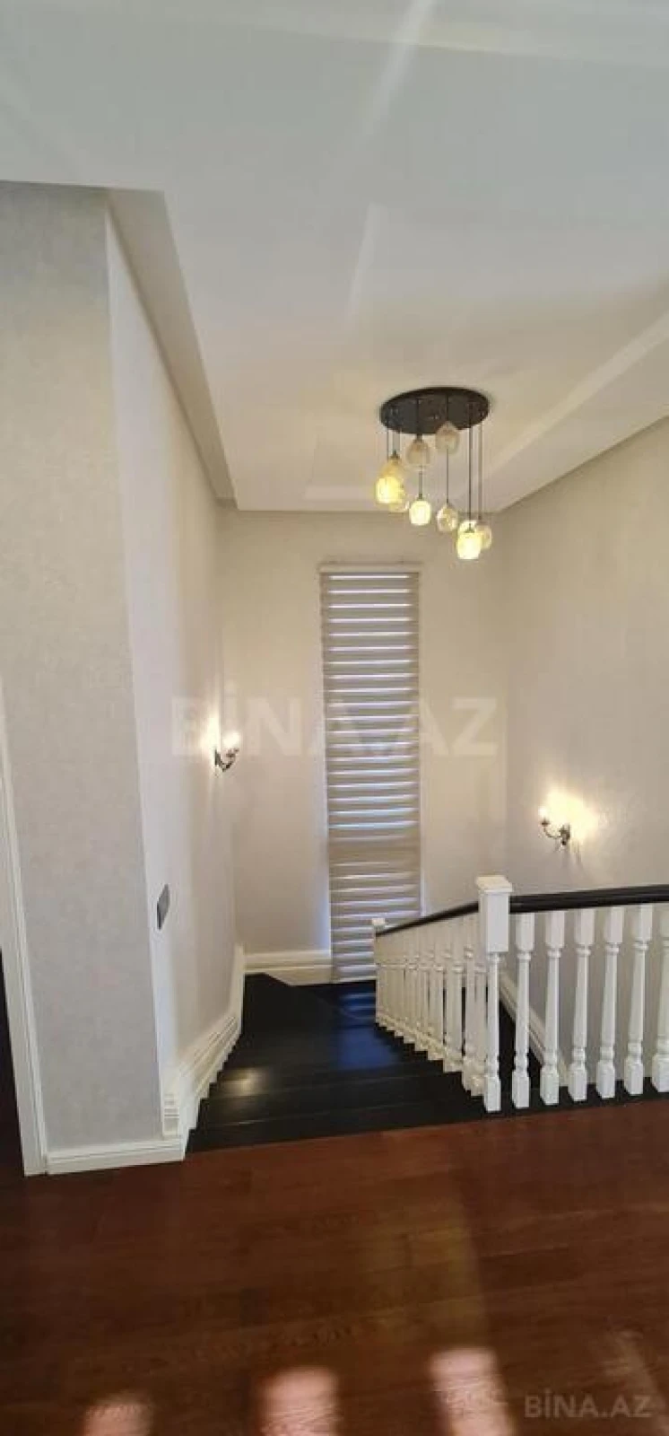 Kirayə verilir 6 otaqlı həyət evi 400 m²