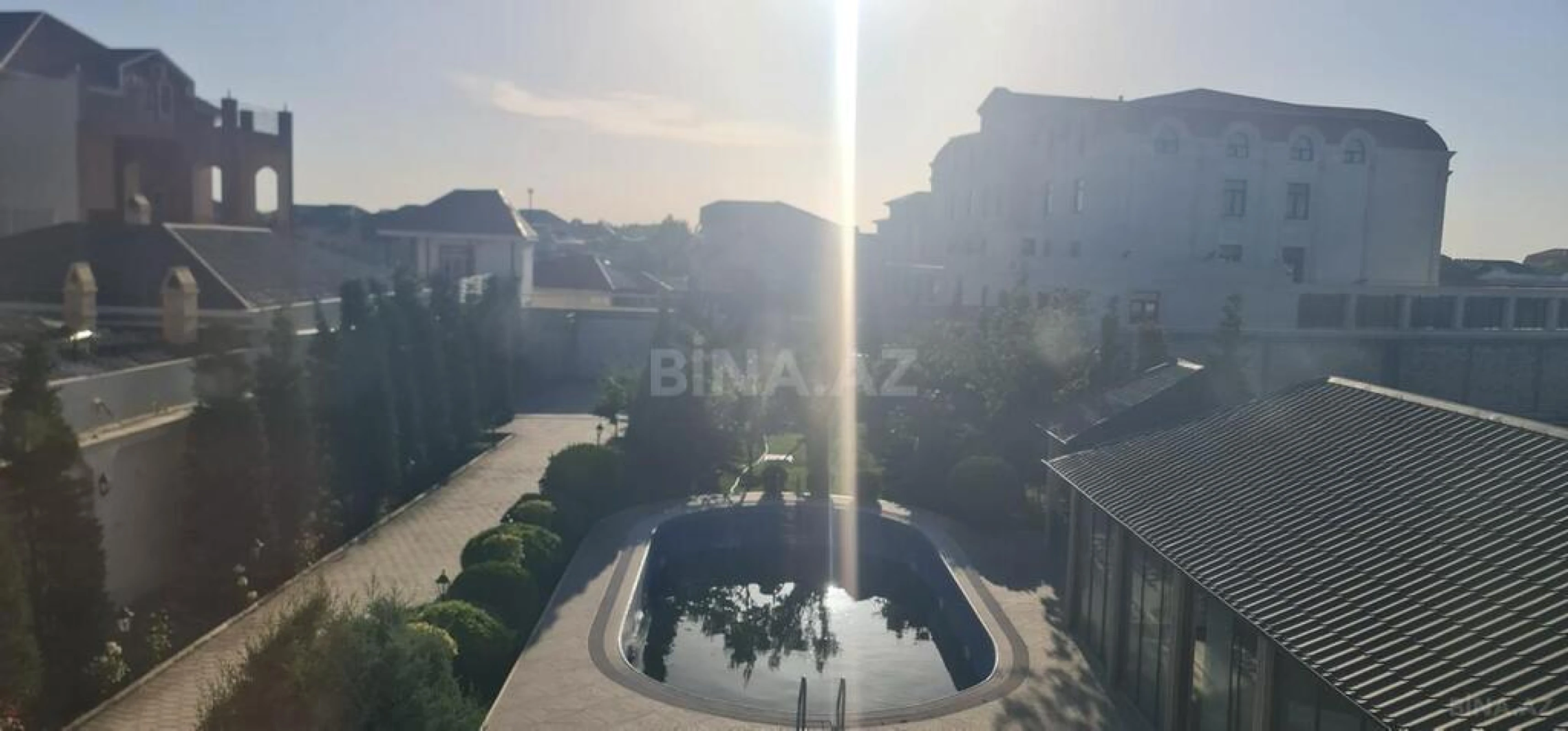 Kirayə verilir 6 otaqlı həyət evi 400 m²