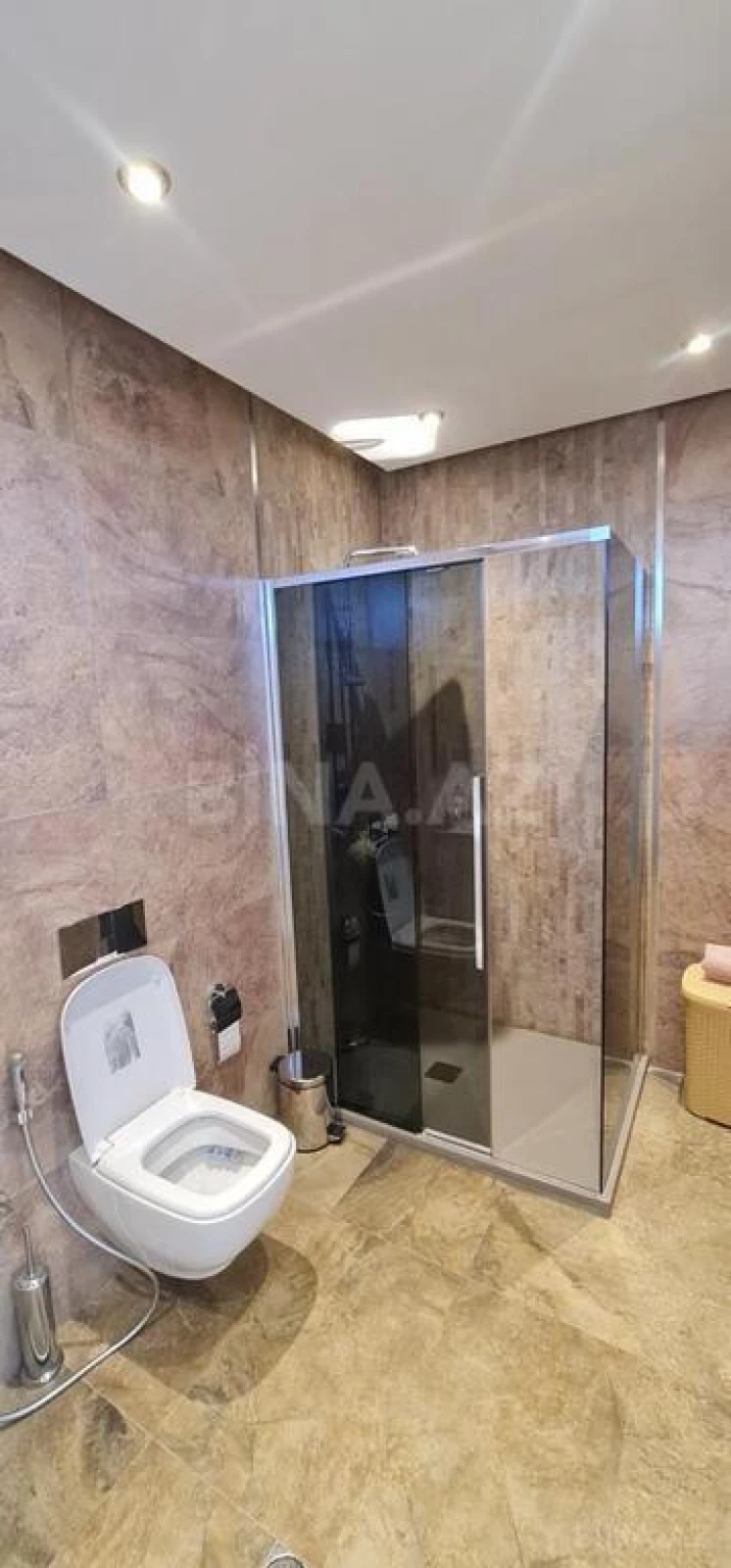 Kirayə verilir 6 otaqlı həyət evi 400 m²
