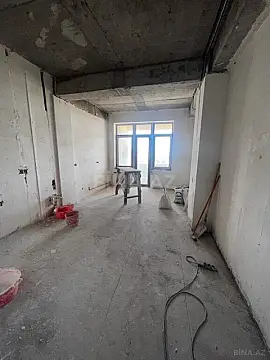 Satılır 5 otaqlı mənzil 290 m²