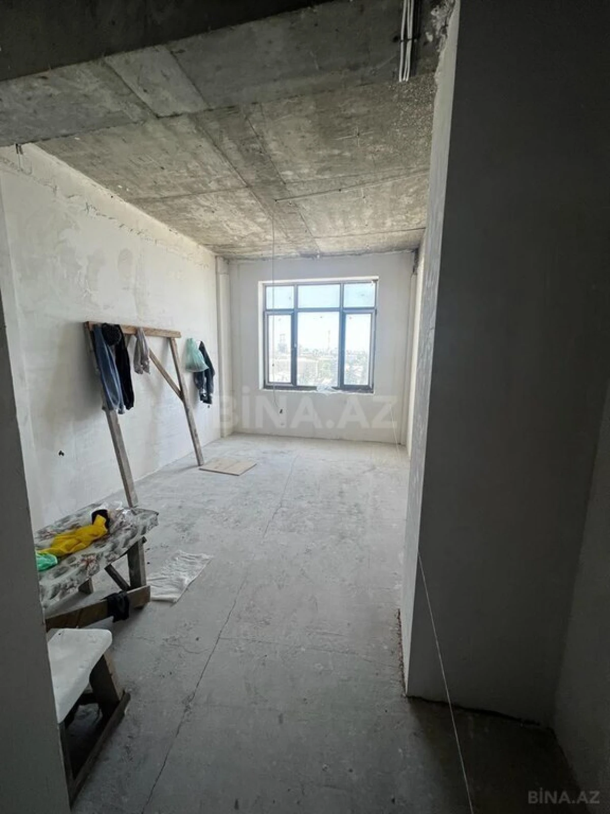 Satılır 5 otaqlı mənzil 290 m²