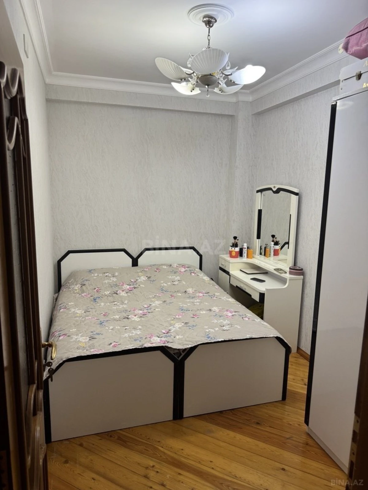 Satılır 3 otaqlı mənzil 84 m²