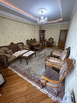 Satılır 3 otaqlı mənzil 84 m²