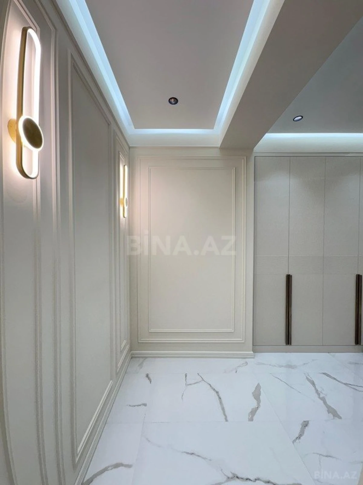 Satılır 2 otaqlı mənzil 68 m²