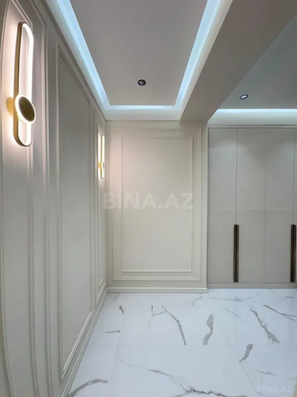 Satılır 2 otaqlı mənzil 68 m²