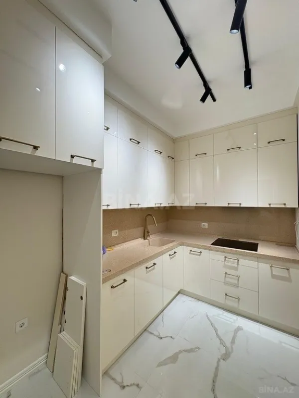 Satılır 2 otaqlı mənzil 68 m²