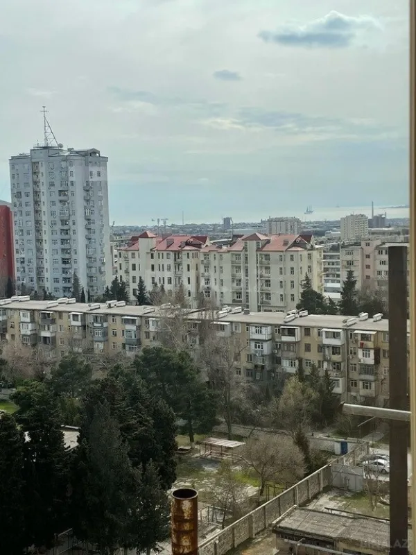 Satılır 3 otaqlı mənzil 85 m²