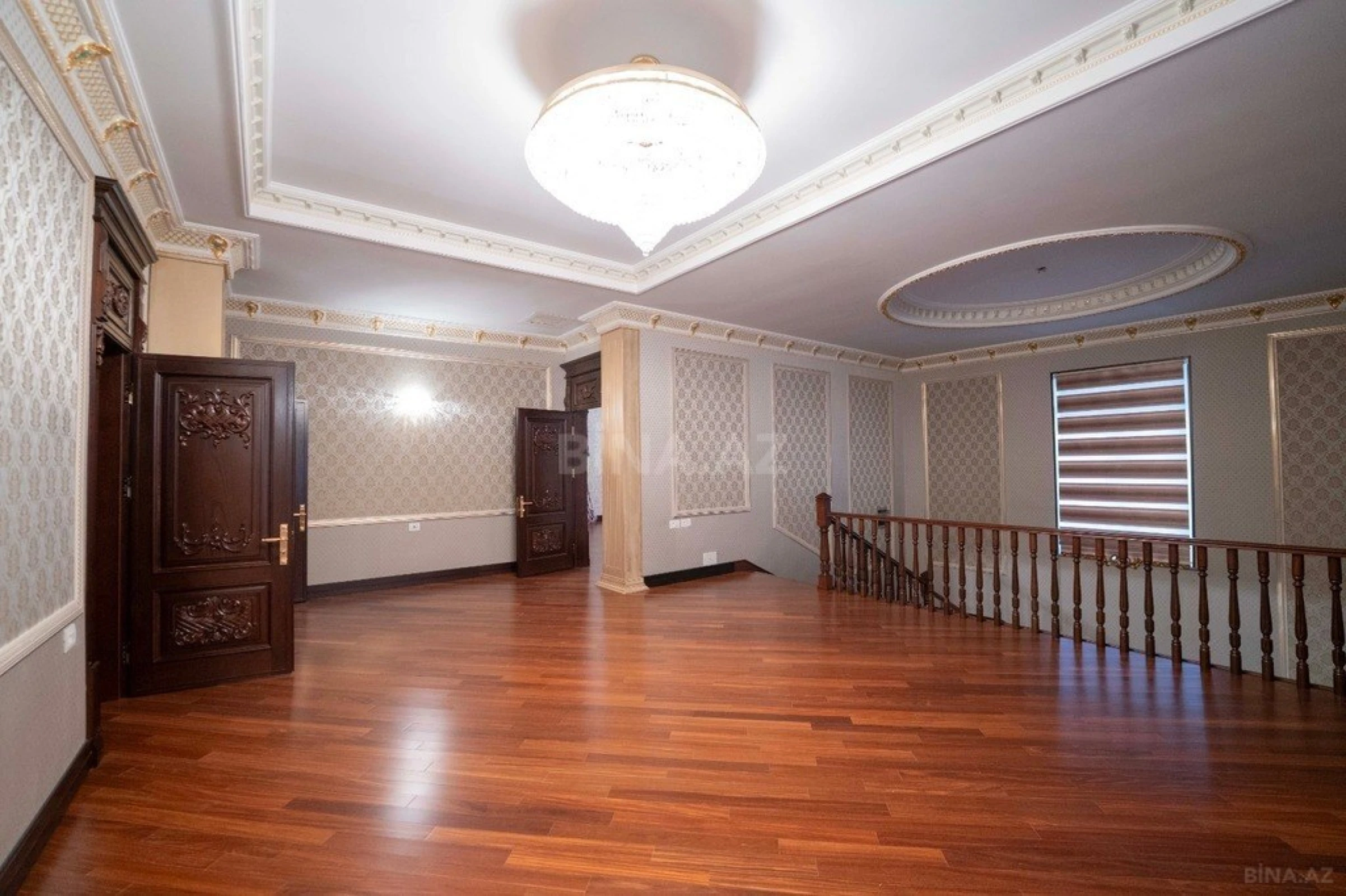 Satılır 7 otaqlı həyət evi 850 m²