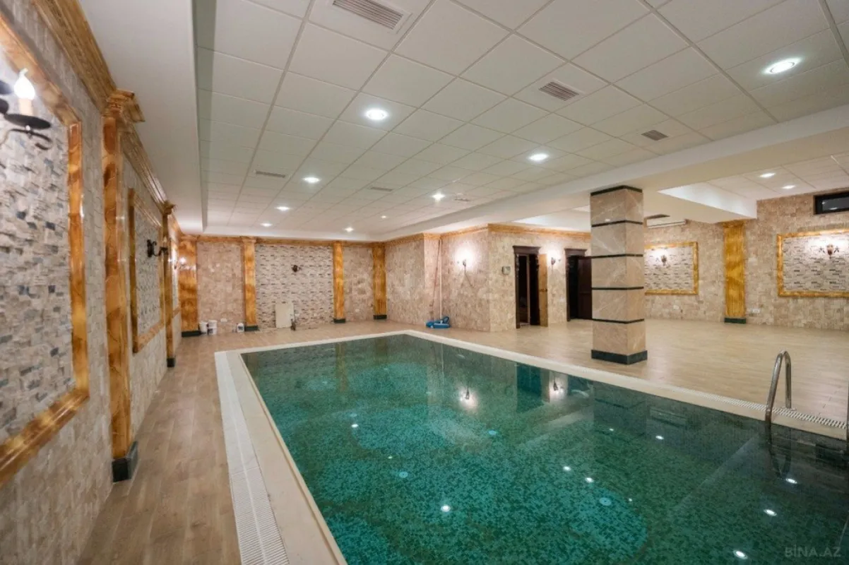 Satılır 7 otaqlı həyət evi 850 m²