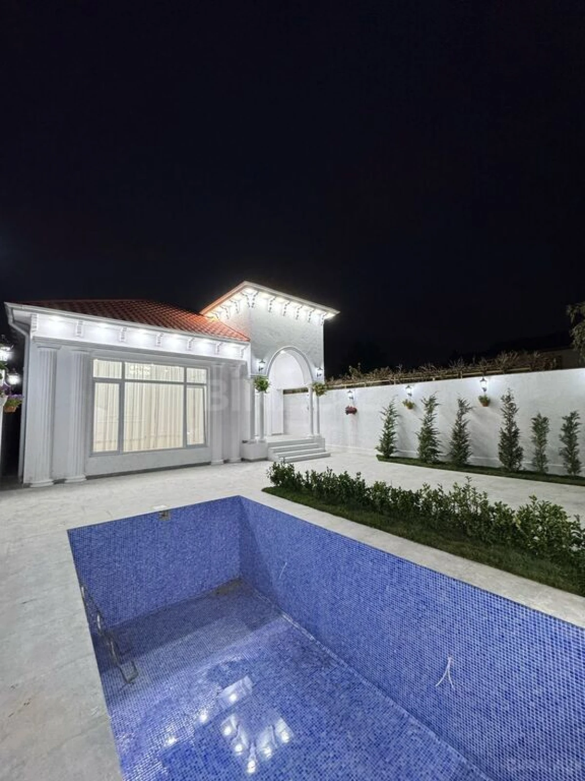 Satılır 4 otaqlı həyət evi 160 m²