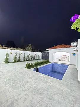 Satılır 4 otaqlı həyət evi 160 m²