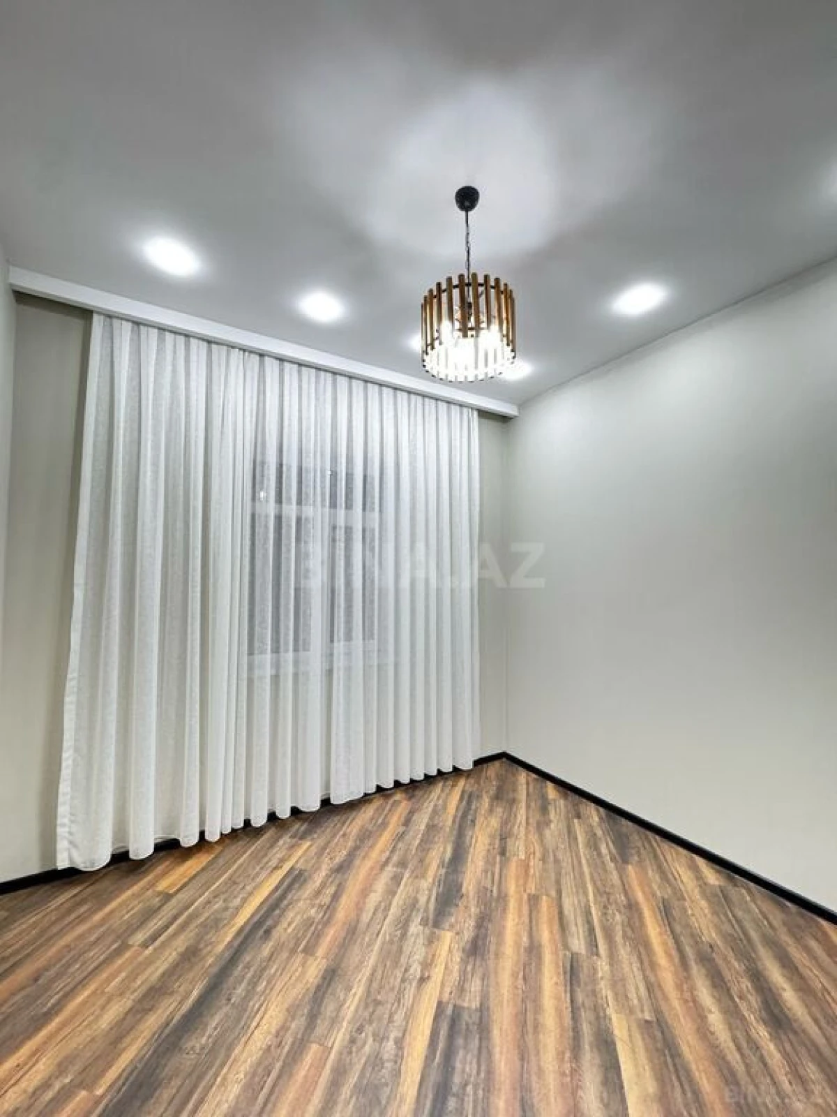 Satılır 4 otaqlı həyət evi 160 m²