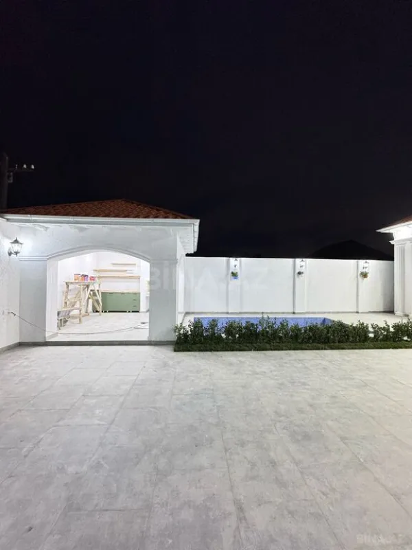 Satılır 4 otaqlı həyət evi 160 m²
