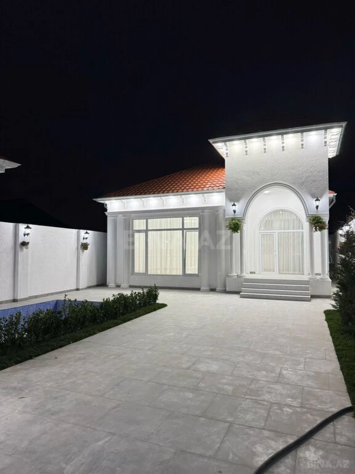 Satılır 4 otaqlı həyət evi 160 m²