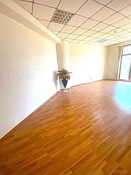 Kirayə verilir 3 otaqlı ofis 145 m²