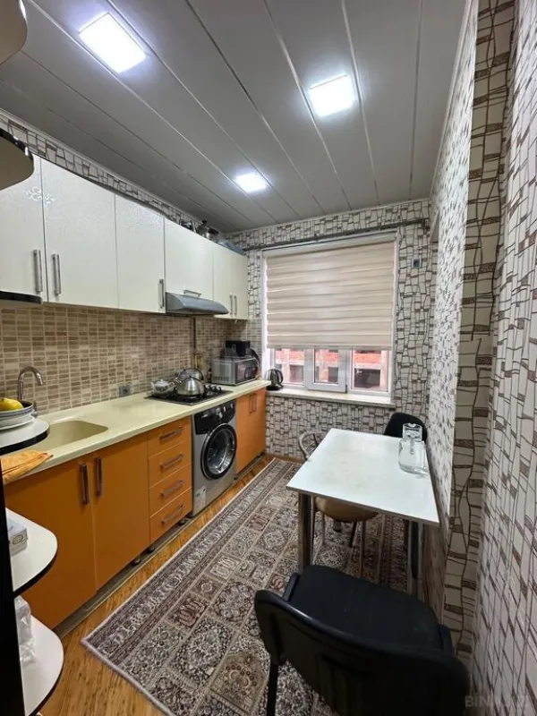 Satılır 4 otaqlı mənzil 106 m²